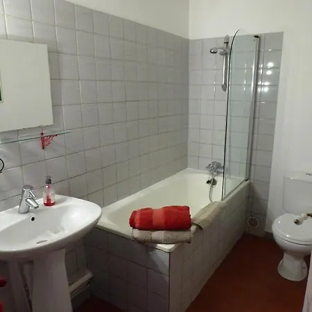 Domaine De Lamartine Bed & Breakfast